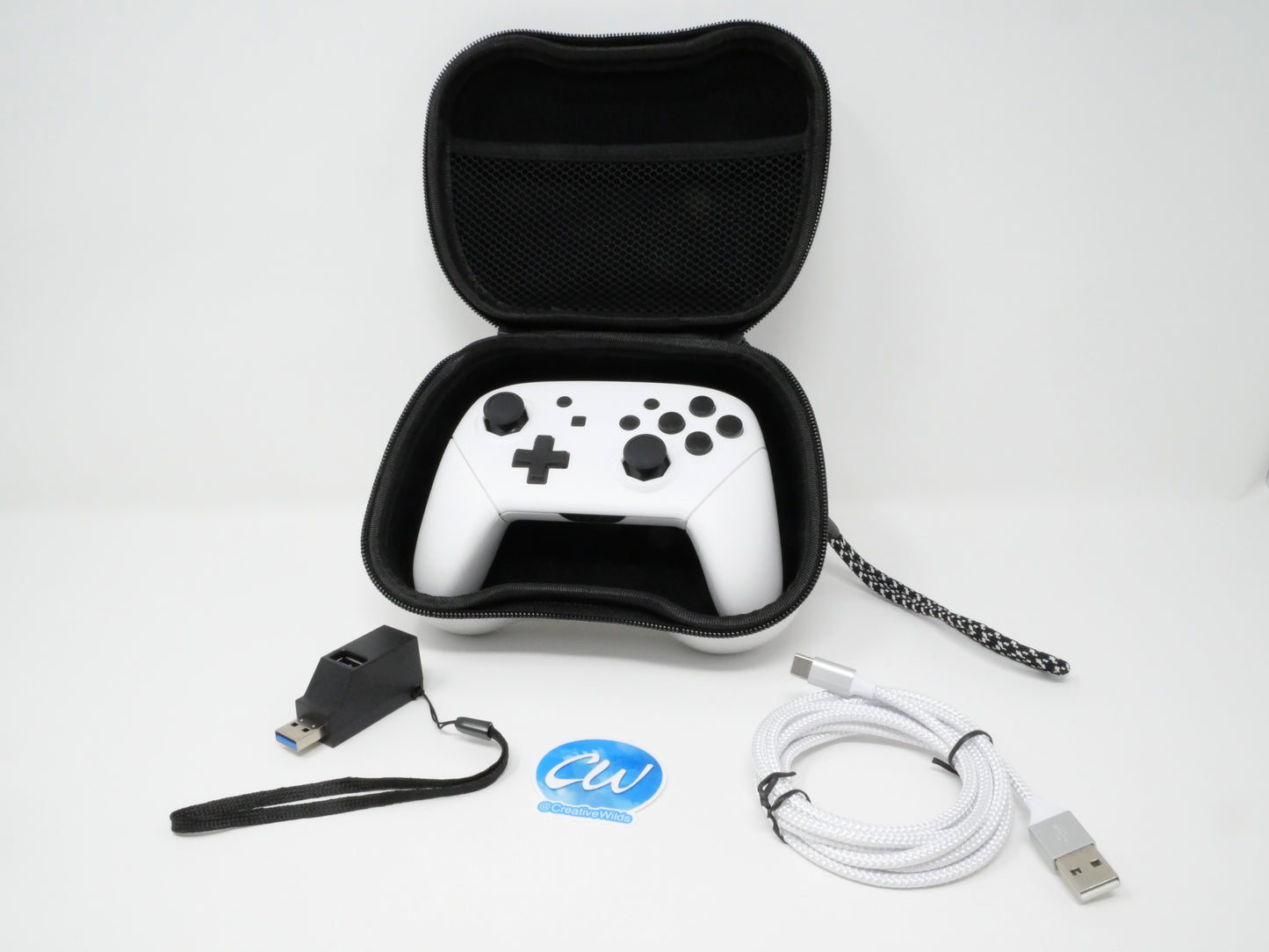 White and Black Mouseclick ProGCC V3.2 Wired