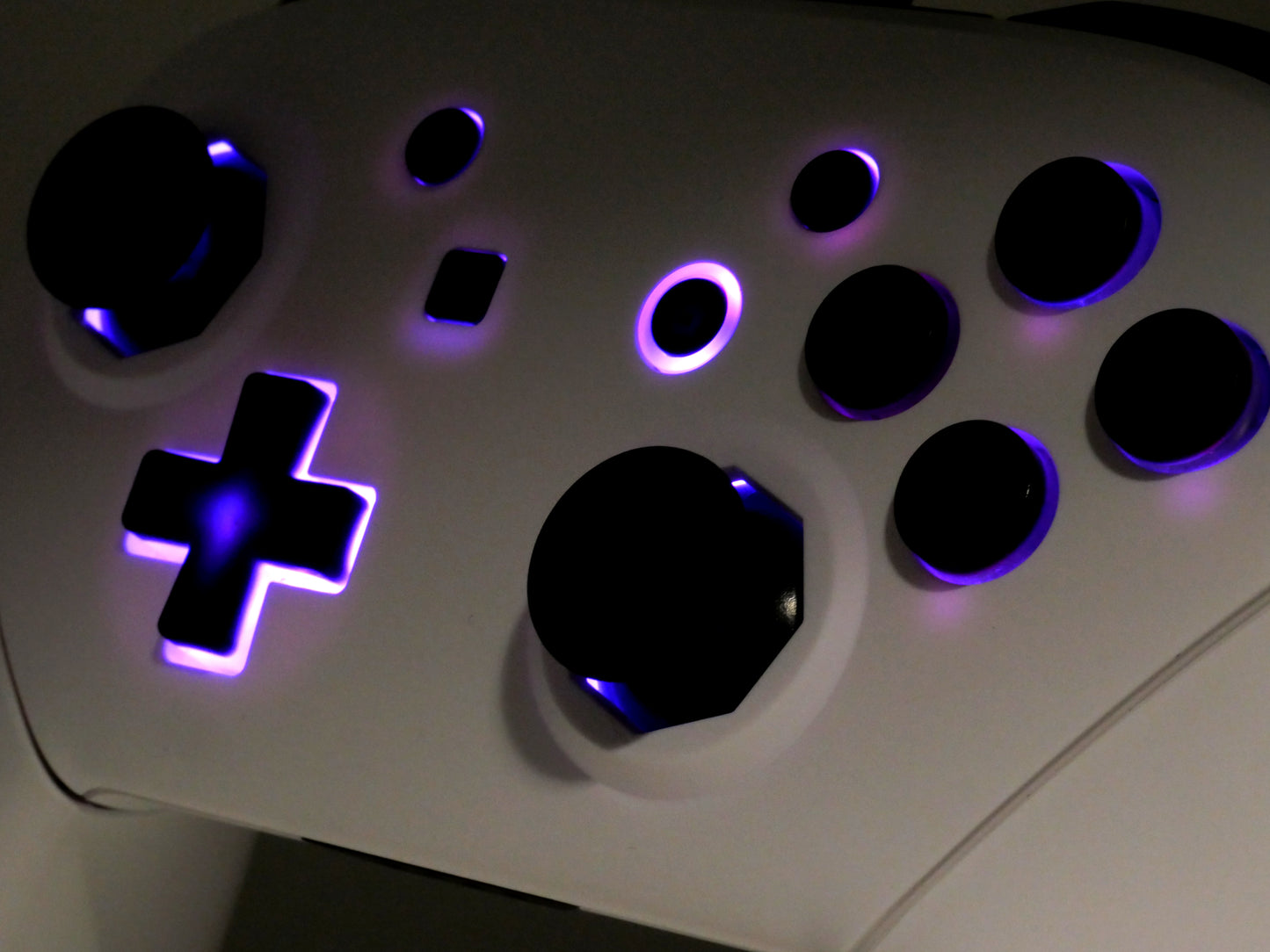 White and Black Mouseclick ProGCC V3.2 Wired